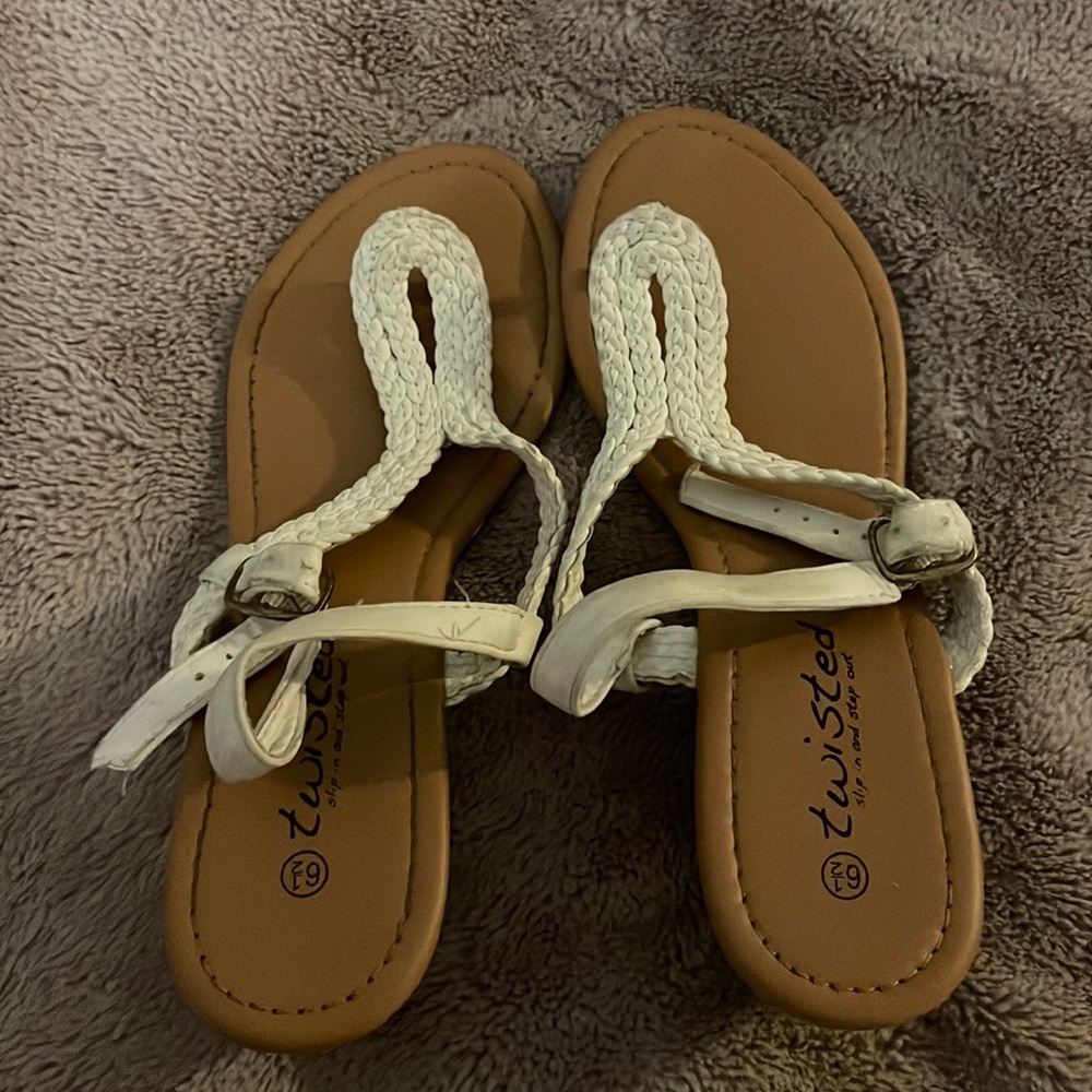 Braided sandals with wedge